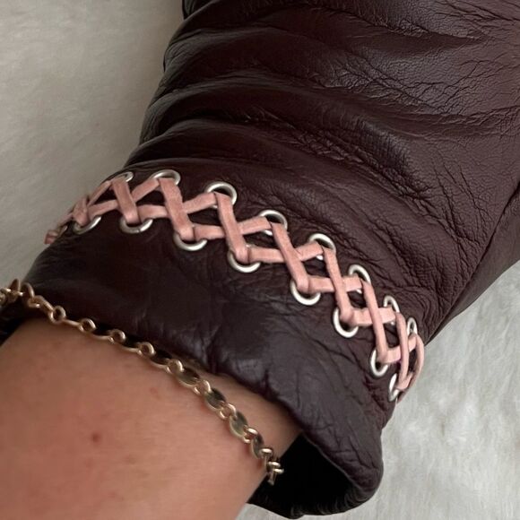 Antonio Murolo Women's Leather Driving Gloves Brown w/Pink Stitching
Size 7 1/2 - Picture 3 of 14
